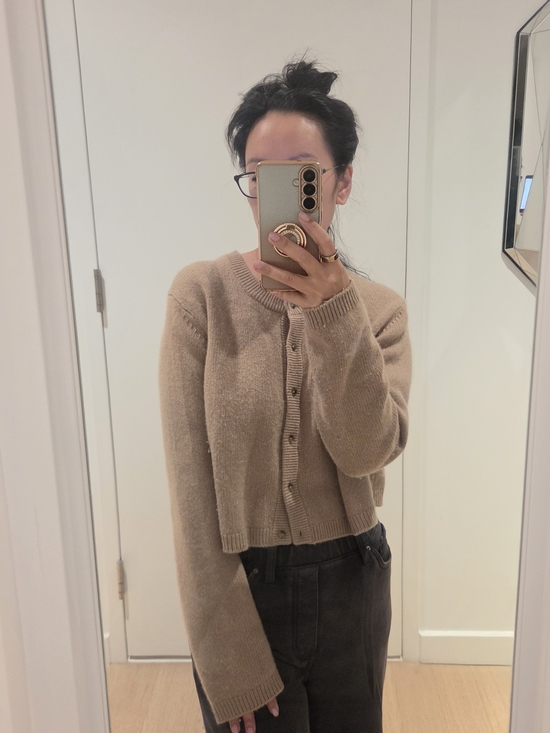 Wilfred Sweaters - Cute ARITZIA WILFRED Women’s Cropped Button-Front Cashmere Cardigan Beige